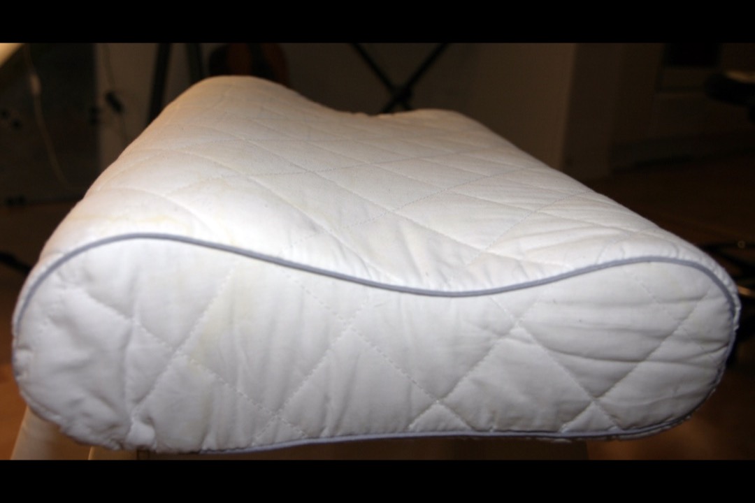 Best cervical neck pillows 2026 — contour memory foam pillows reviewed for neck pain relief