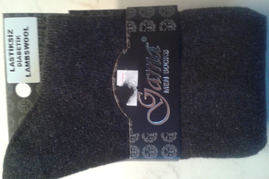 Best diabetic socks of 2026 — seamless, non-binding socks reviewed for diabetic foot protection and neuropathy